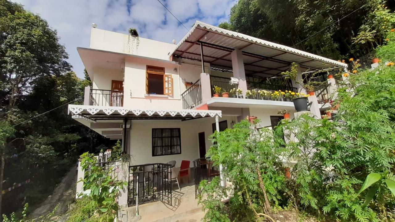 Tenam Garden Homestay カリンポン エクステリア 写真